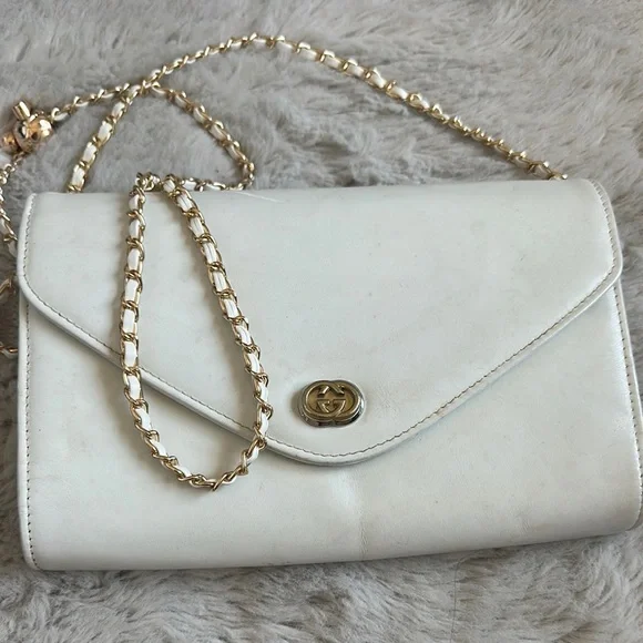 Gucci White Leather crossbody Chain Bag